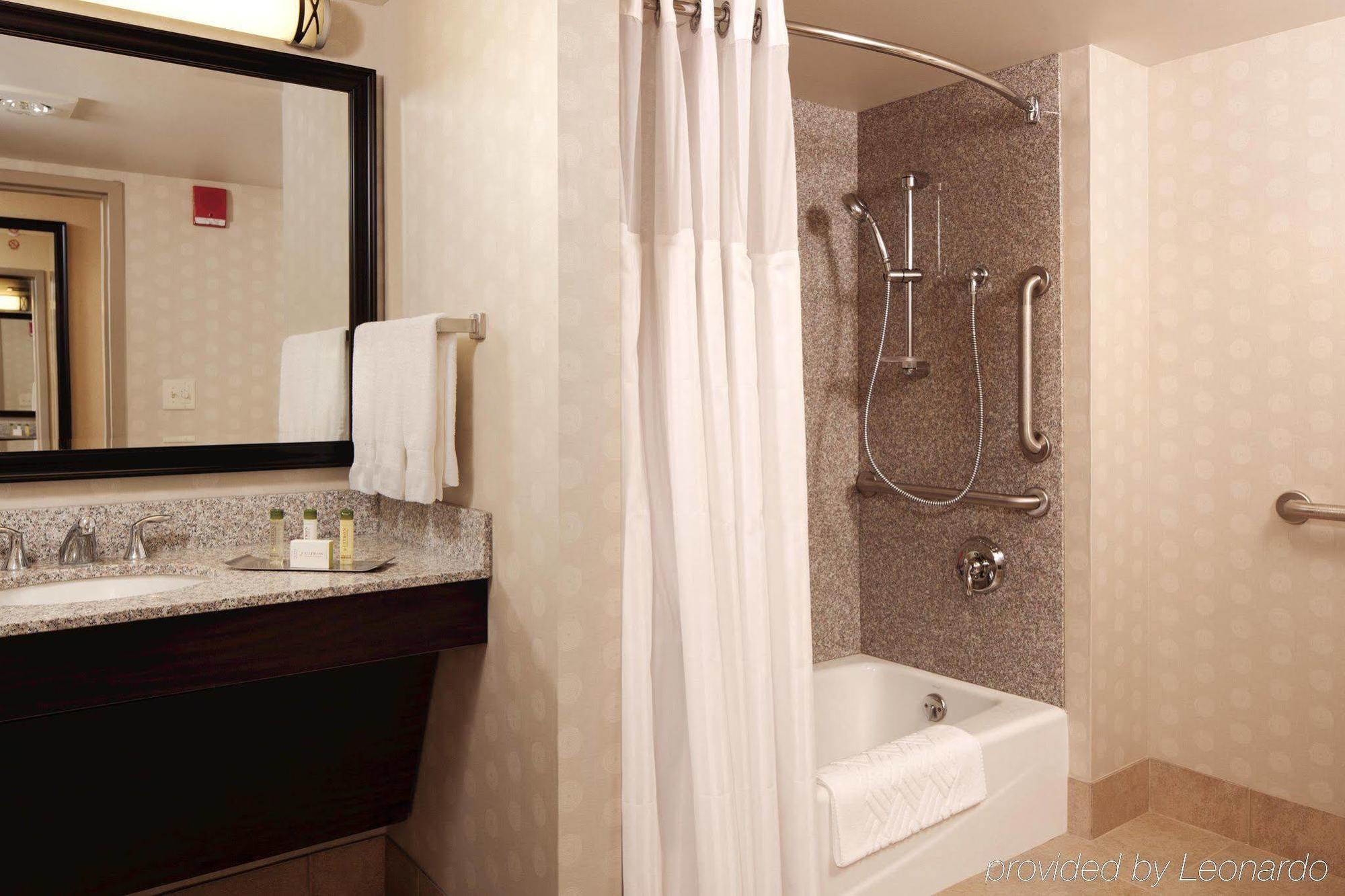 Hotel Doubletree By Hilton Pittsburgh Convention Center