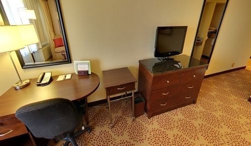 Doubletree By Hilton Pittsburgh Convention Center